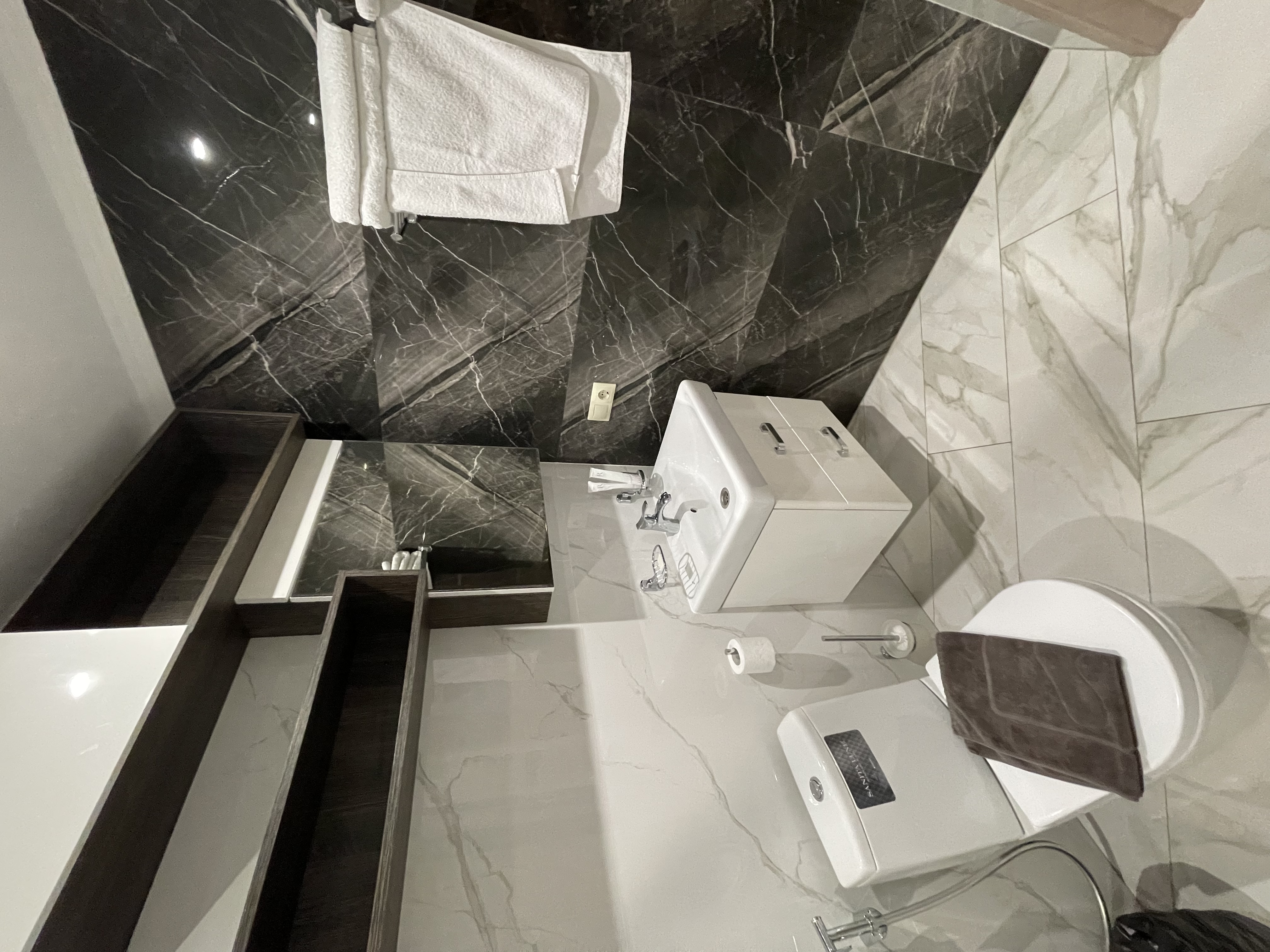 Фото Aloft Apart Hotel