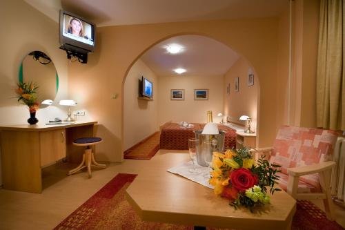 Фото Grand Hotel