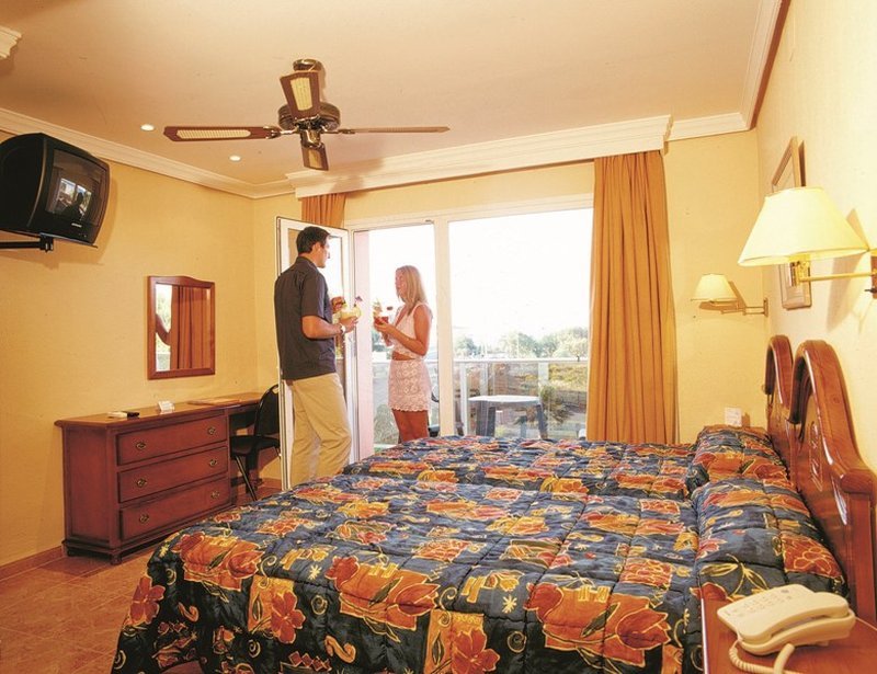 Фото Marbella Beach Resort at Club Playa Real