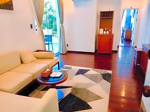 Фото Léman Cap Resort & SPA