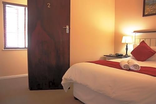 Фото Sunnyridge Lodge