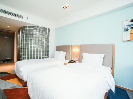 Фото Holiday Inn Express Chengdu Xindu, an Ihg Hotel