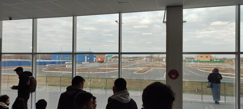 YouTube сайтында жыныстық қатынасқа түскен әйелдердің бейнелері