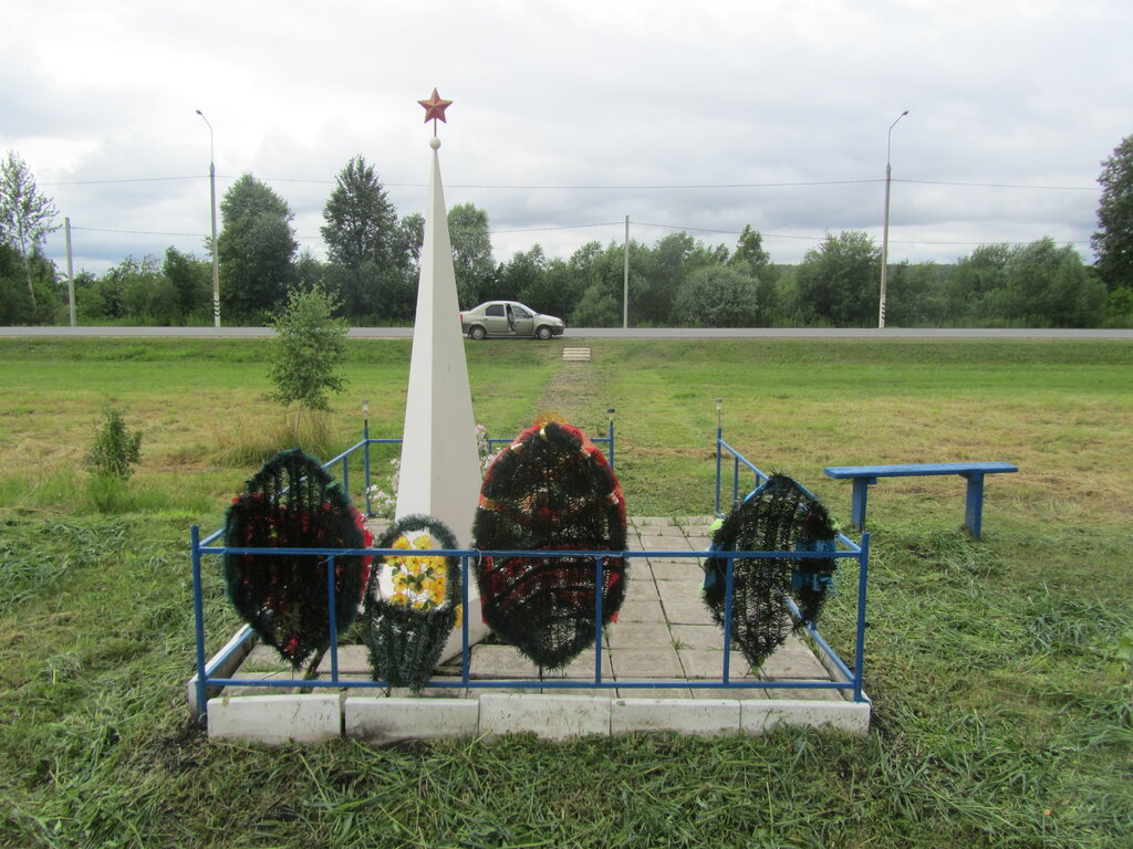 Monument, memorial Могила советского воина Козловой Зинаиды Михайловны, Oryol Oblast, photo