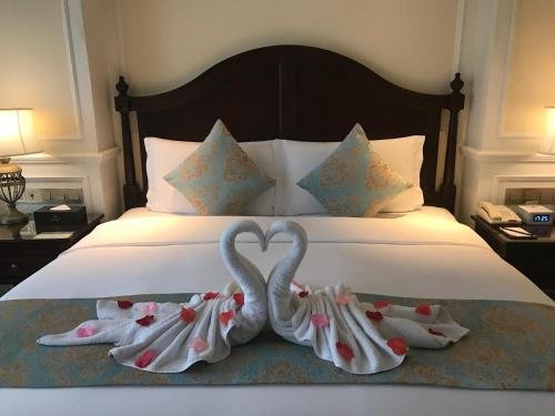 Фото Yinxin Century Hotel