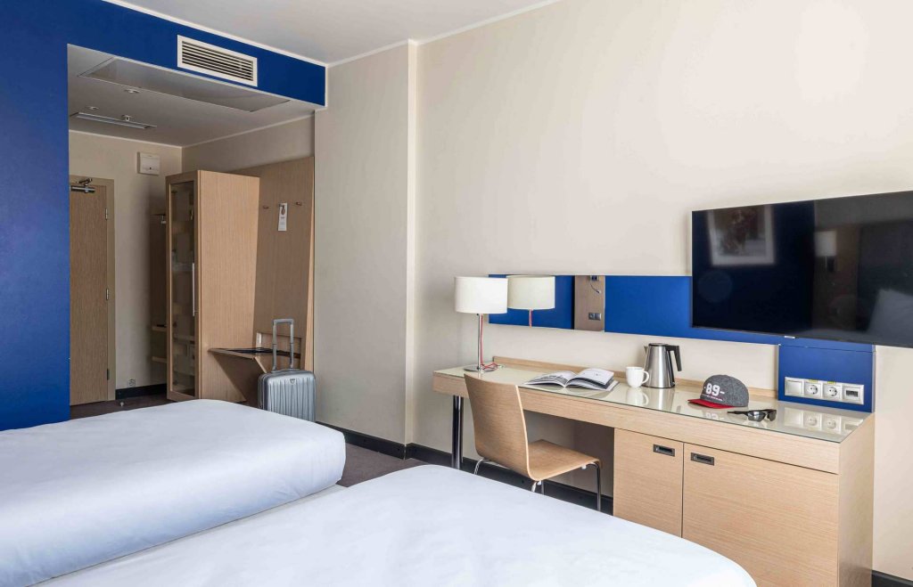 Фото Cosmos Kazan Hotel