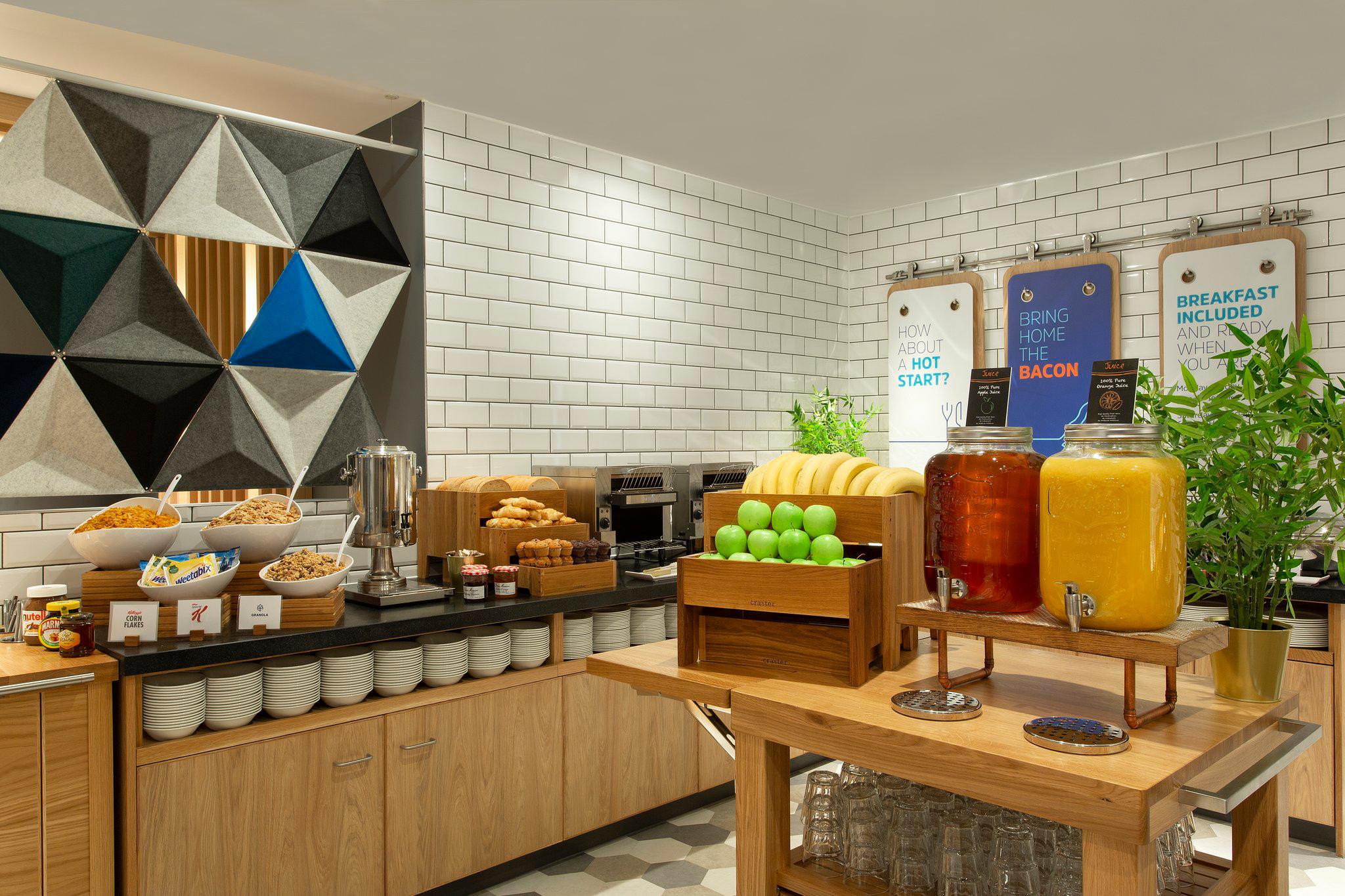 Фото Holiday Inn Express Barrow-in-Furness, an Ihg Hotel