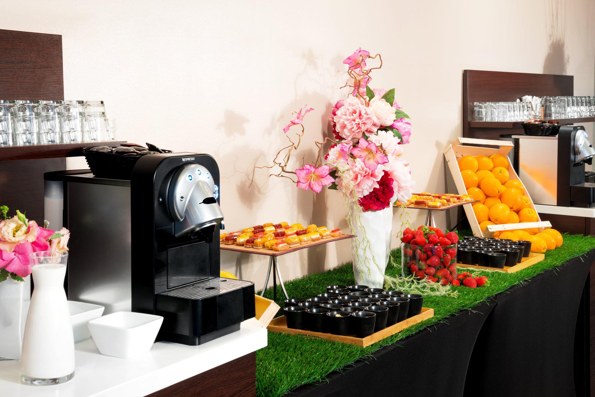 Фото voco Paris - Porte de Clichy