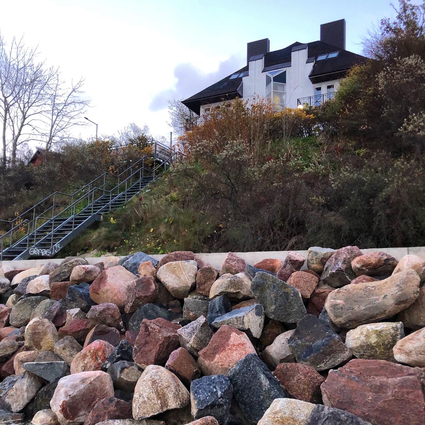 Фото Априори