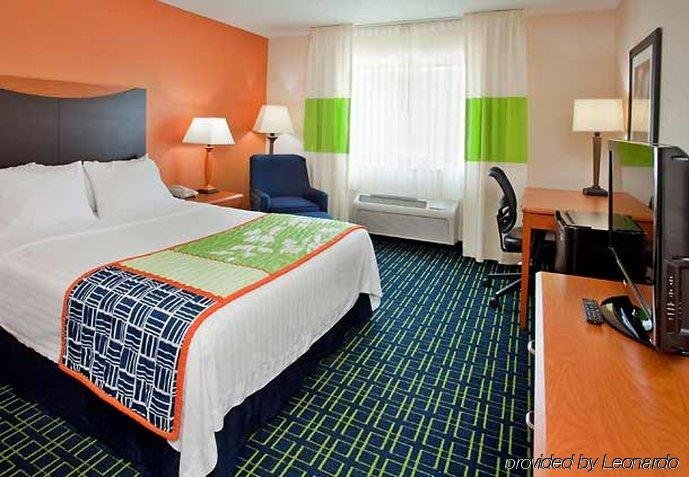 Фото Fairfield Inn & Suites Houston Humble