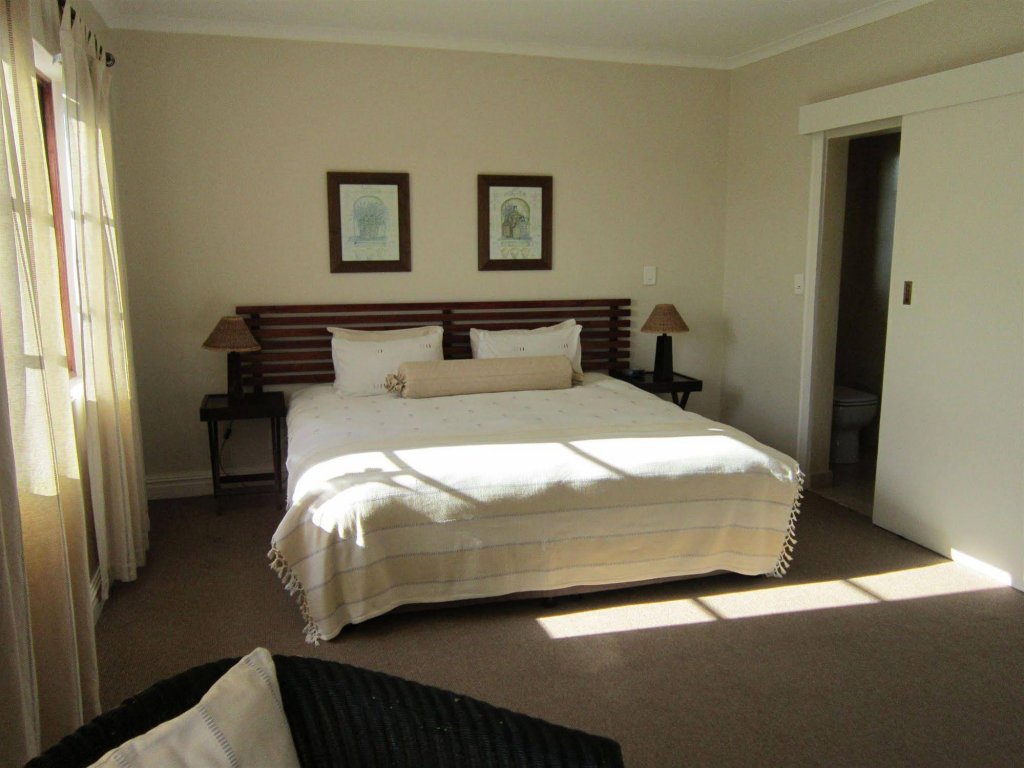 Фото La Roche Guest House