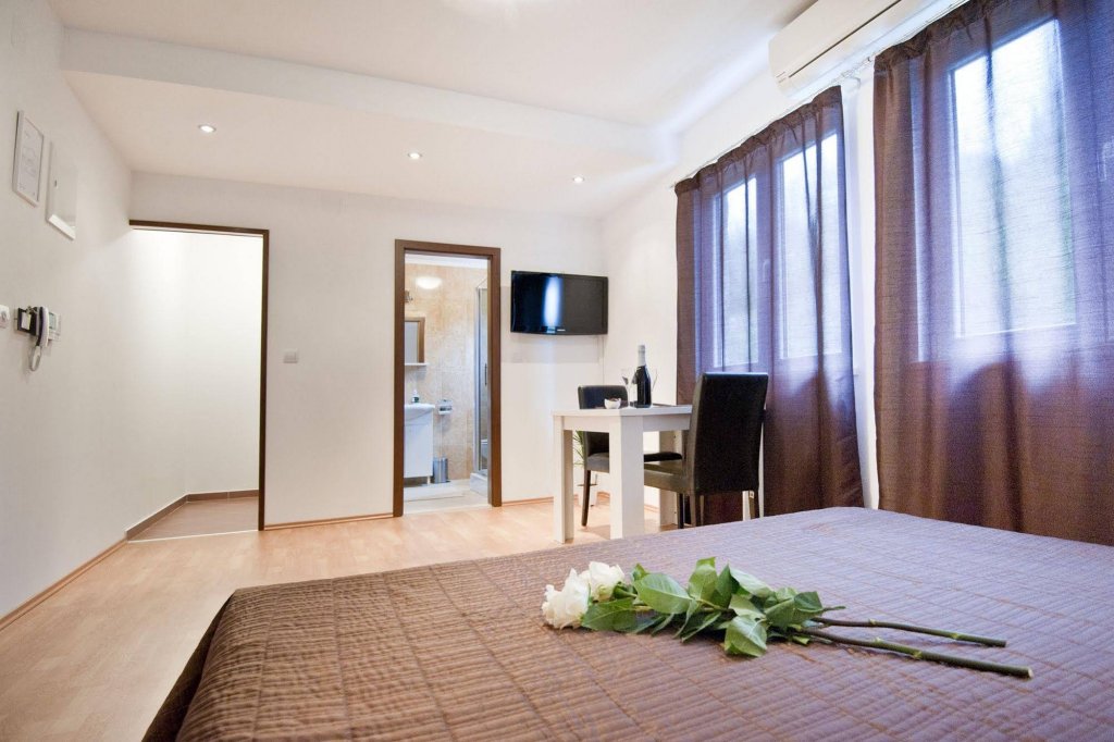 Фото California Apartments III