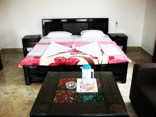 Фото Swiss Cottage and SPA by Salvus