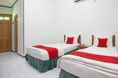 Фото RedDoorz near Xt Square Yogyakarta