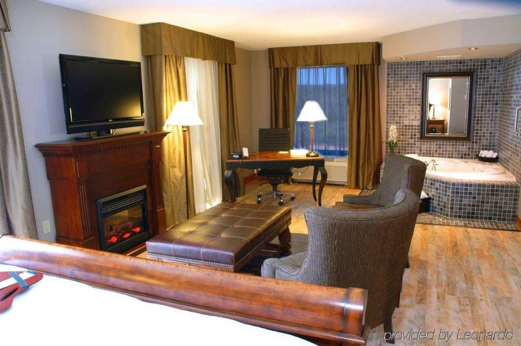 Фото Hampton Inn & Suites by Hilton Moncton