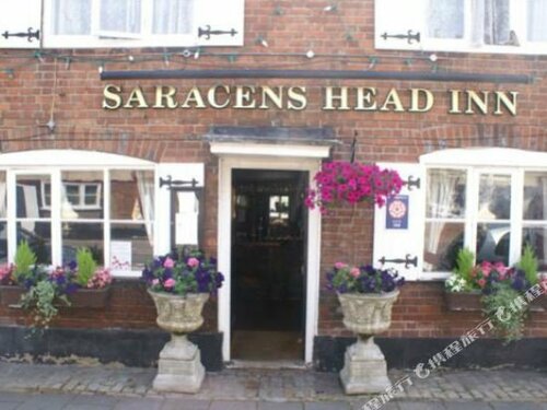 Гостиница The Saracens Head