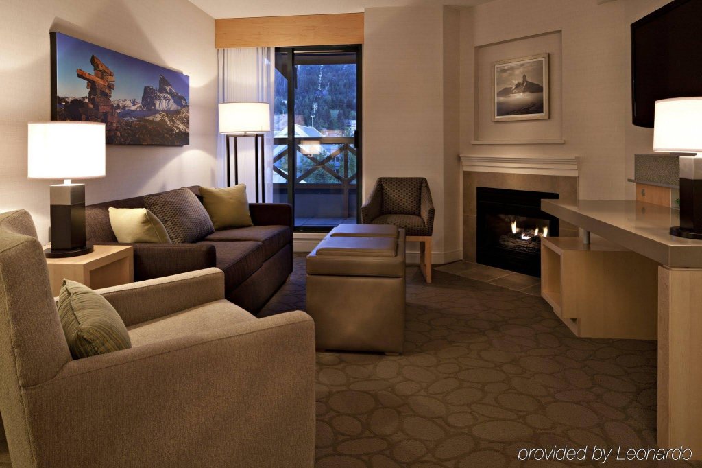 Фото Delta Hotels by Marriott Whistler Village Suites
