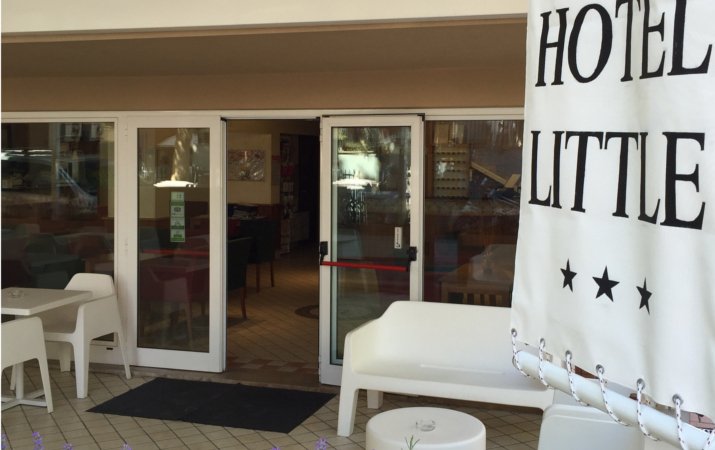 Фото Hotel Little