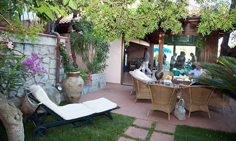 Фото Hotel Lo Scirocco