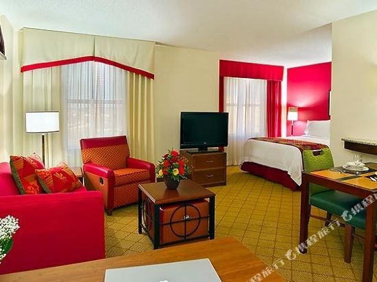 Фото Residence Inn by Marriott Tampa Downtown