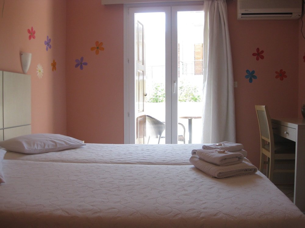 Фото Virginia Hotel