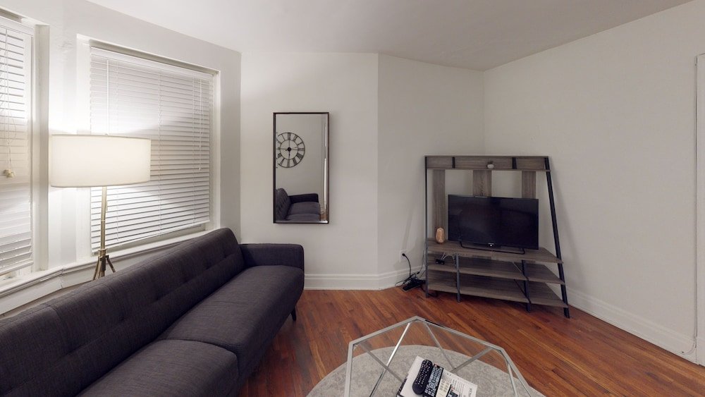 Фото The Lee ApartaHotel