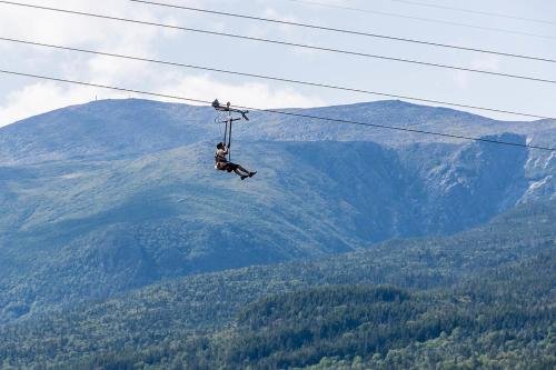 Фото The Glen House Hotel