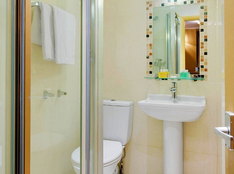 Фото Park Avenue Inn Craven Hotel