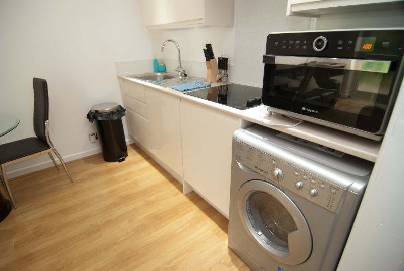 Фото Southampton Serviced Apartment