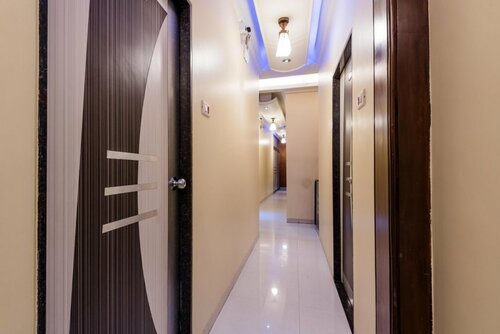 Гостиница Hotel Broadway в Мумбаи