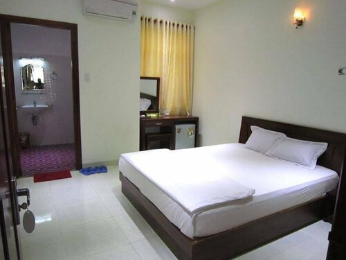 Long Chau Hotel