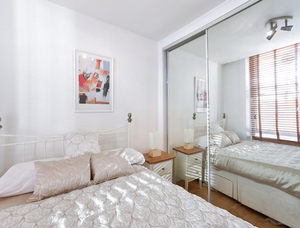 Фото Lovely 1 Bed Paddington/hyde Park - Sleeps 3