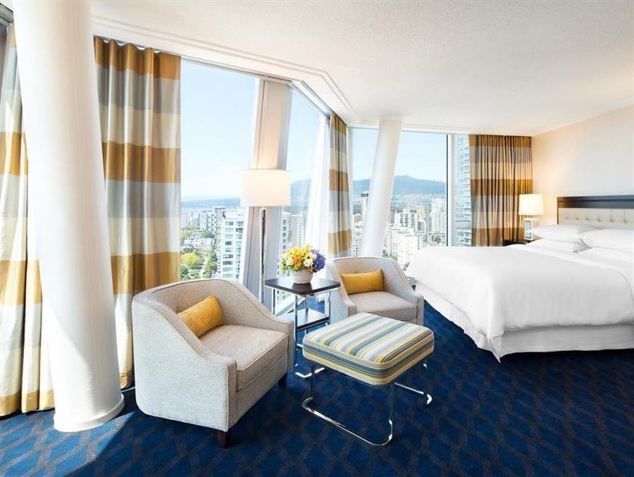Фото Sheraton Vancouver Wall Centre