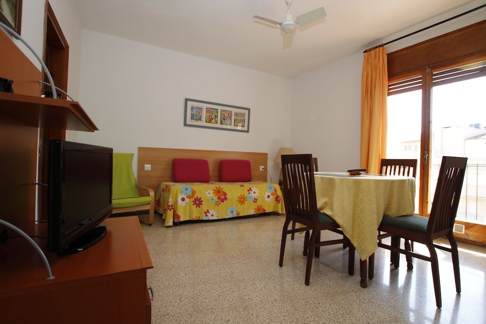 Фото Apartamentos El Sol