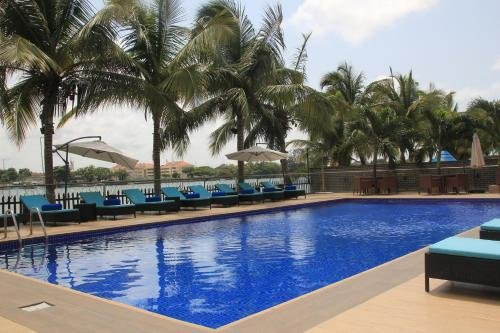 Фото Maroko Bayshore Suites