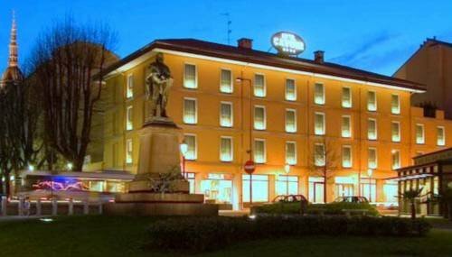 Гостиница Hotel Cavour Novara в Новаре