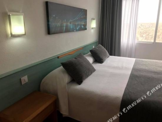 Фото ApartHotel Voramar