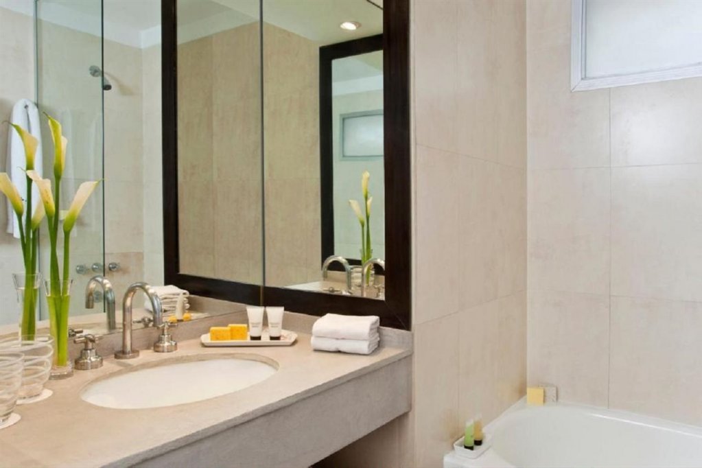 Фото Rochester Hotel Classic