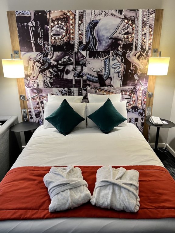 Фото Mercure Château Fontainebleau Demeures de Campagne