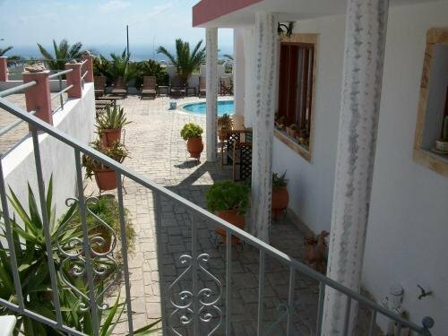 Гостиница Villa Koronios в Картерадосе