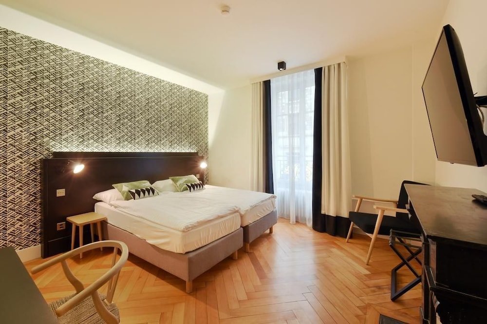 Фото The Pax Hotel