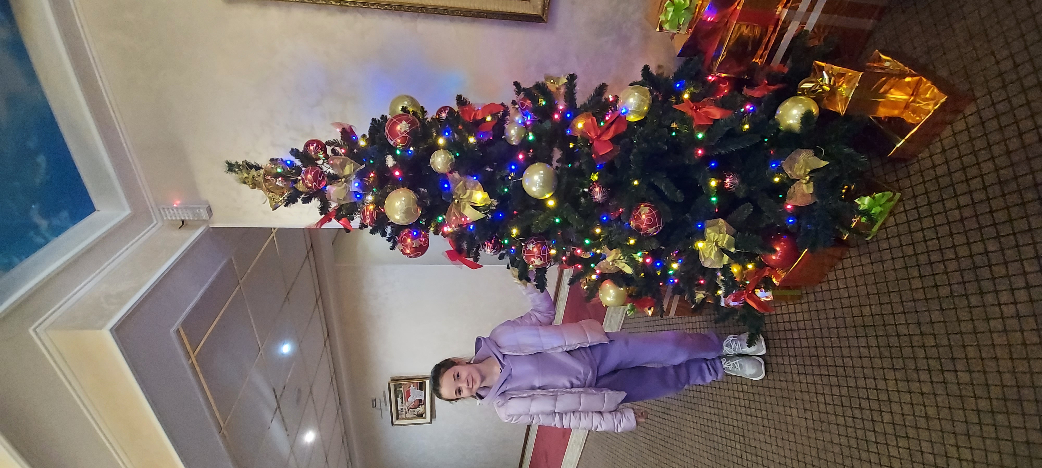 Фото Алекс Холл