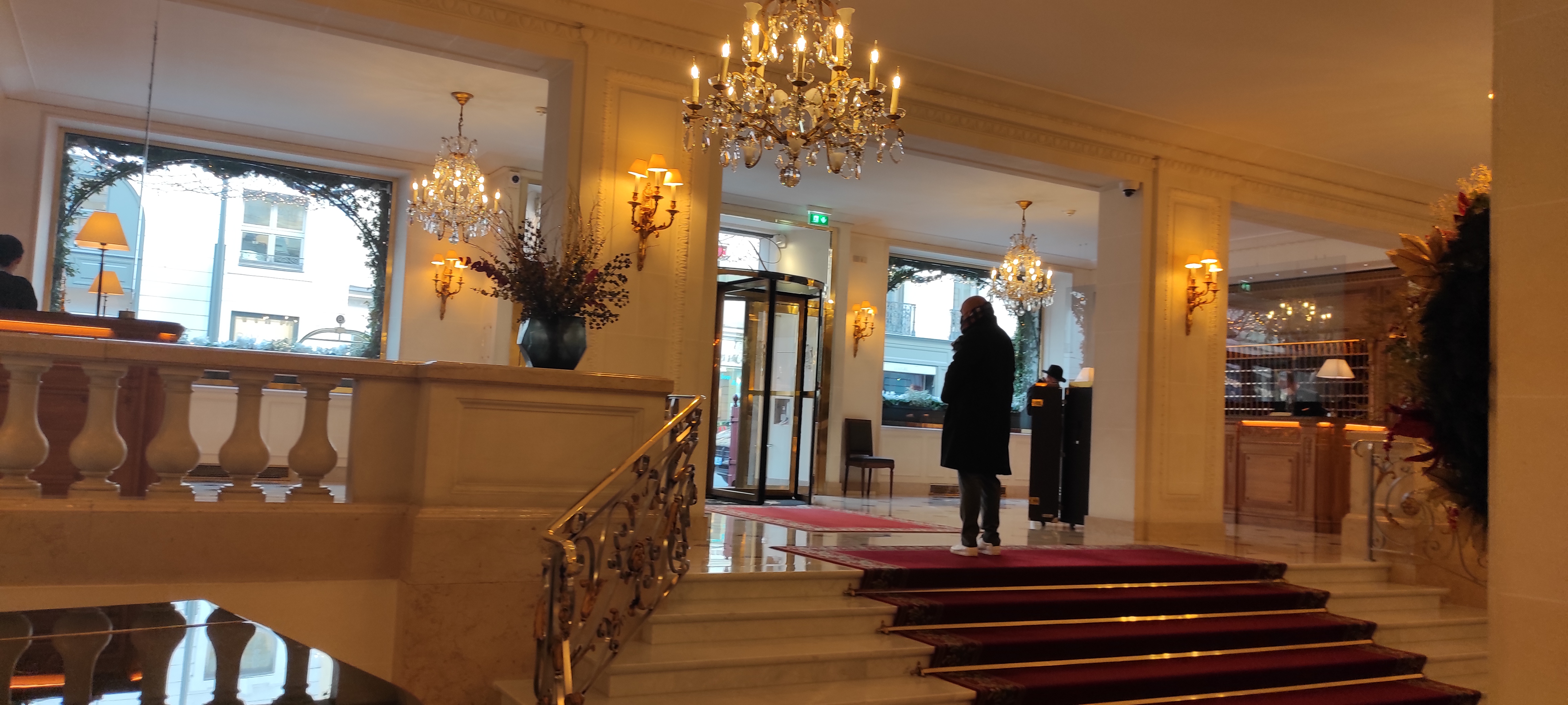 Фото Le Bristol Paris - an Oetker Collection Hotel