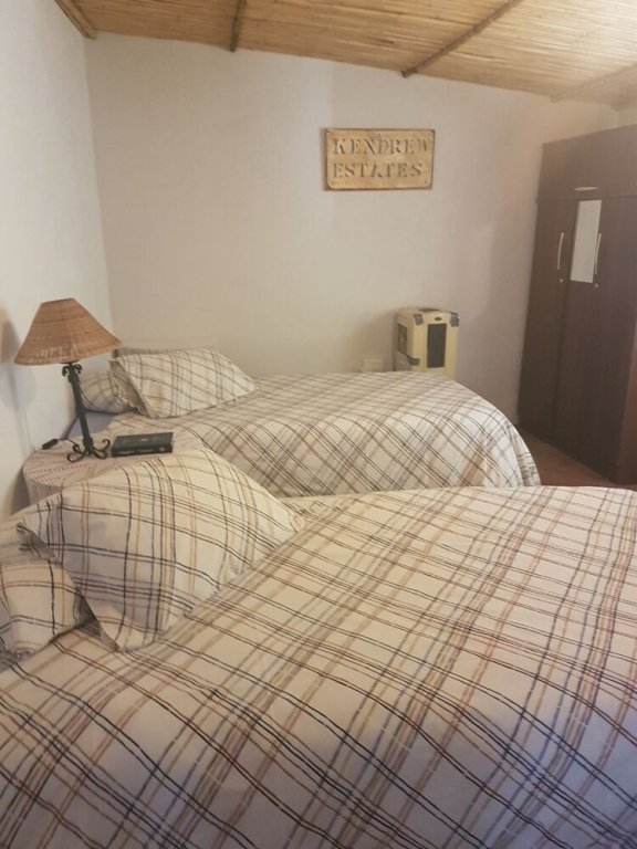 Фото Trackers Inn