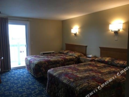 Фото Hyannis Travel Inn
