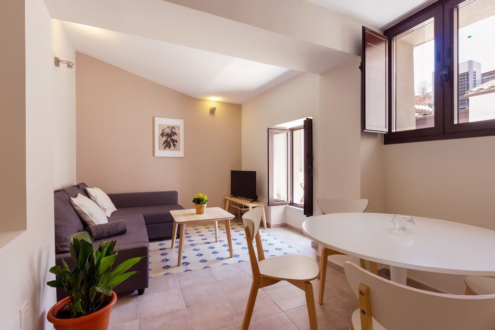 Фото Apartamentos Plaza Mayor 35