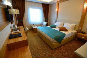 Tasar Royal Hotel (Bitlis, Tatvan, Cumhuriyet Blv., 337), hotel