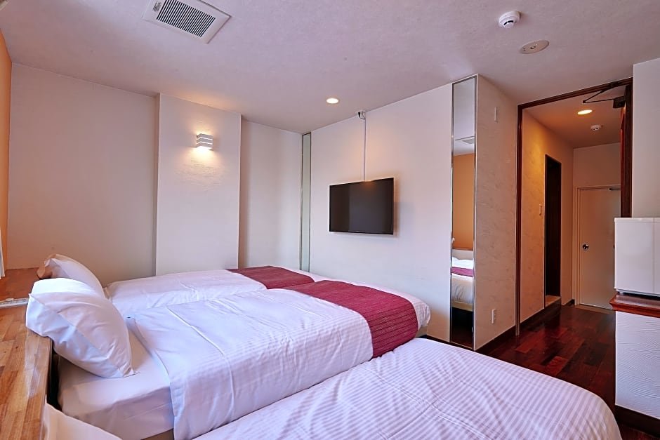 Фото The Trip Inn Okinawa Rycom