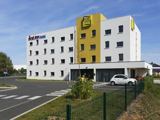 Гостиница First Inn Hotel Blois в Блуа