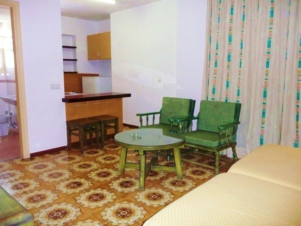 Фото Apartamentos Bon Lloc